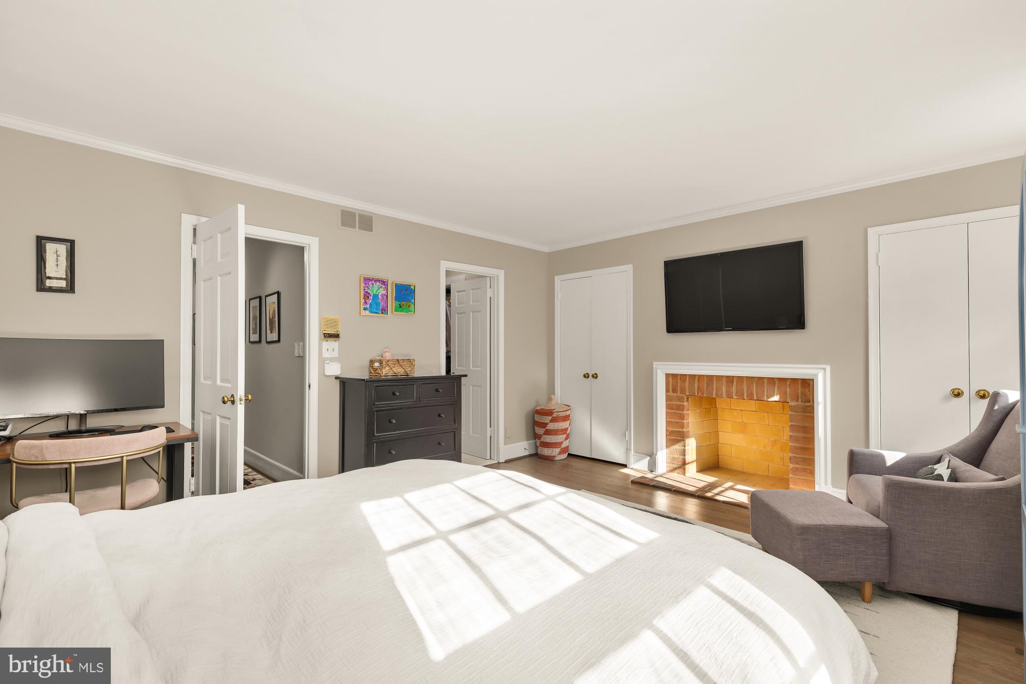 3726 JENIFER STREET NW