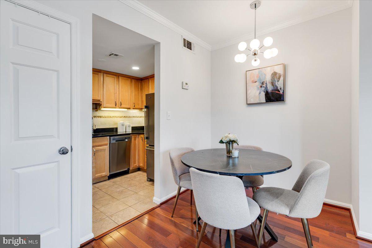 1949 CALVERT STREET NW E