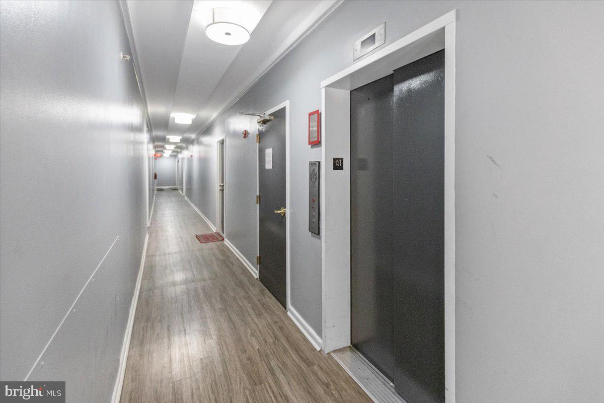 1458 COLUMBIA ROAD NW 105