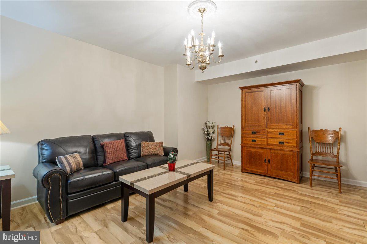 1458 COLUMBIA ROAD NW 105