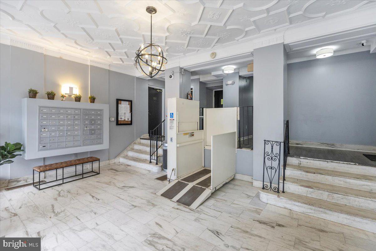 1458 COLUMBIA ROAD NW 105