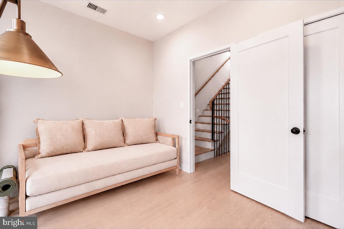 1151 OATES STREET NE 3