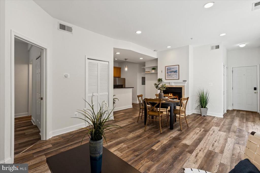3350 17TH STREET NW T2