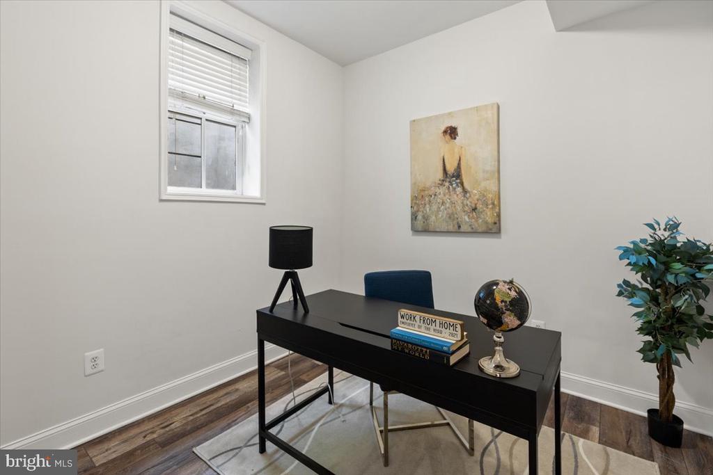 3350 17TH STREET NW T2