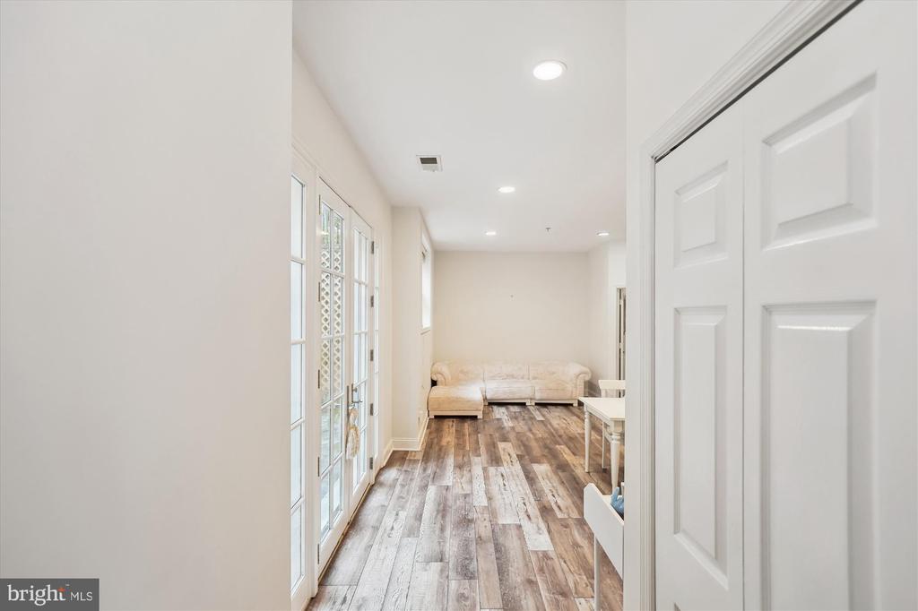 3350 17TH STREET NW T2