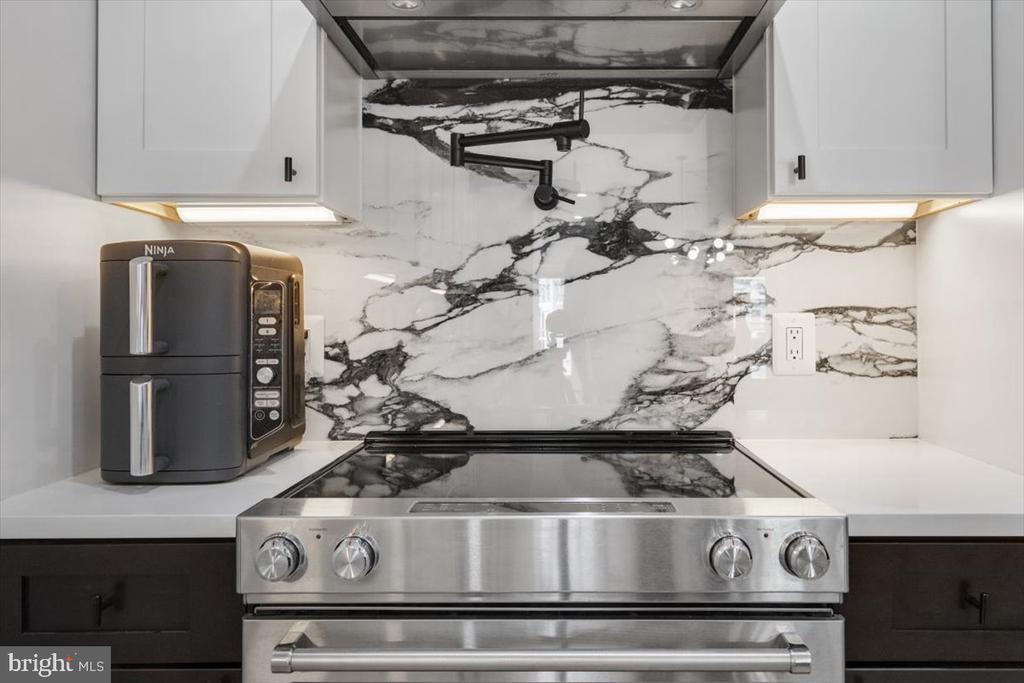 1151 OATES STREET NE Unit: 3