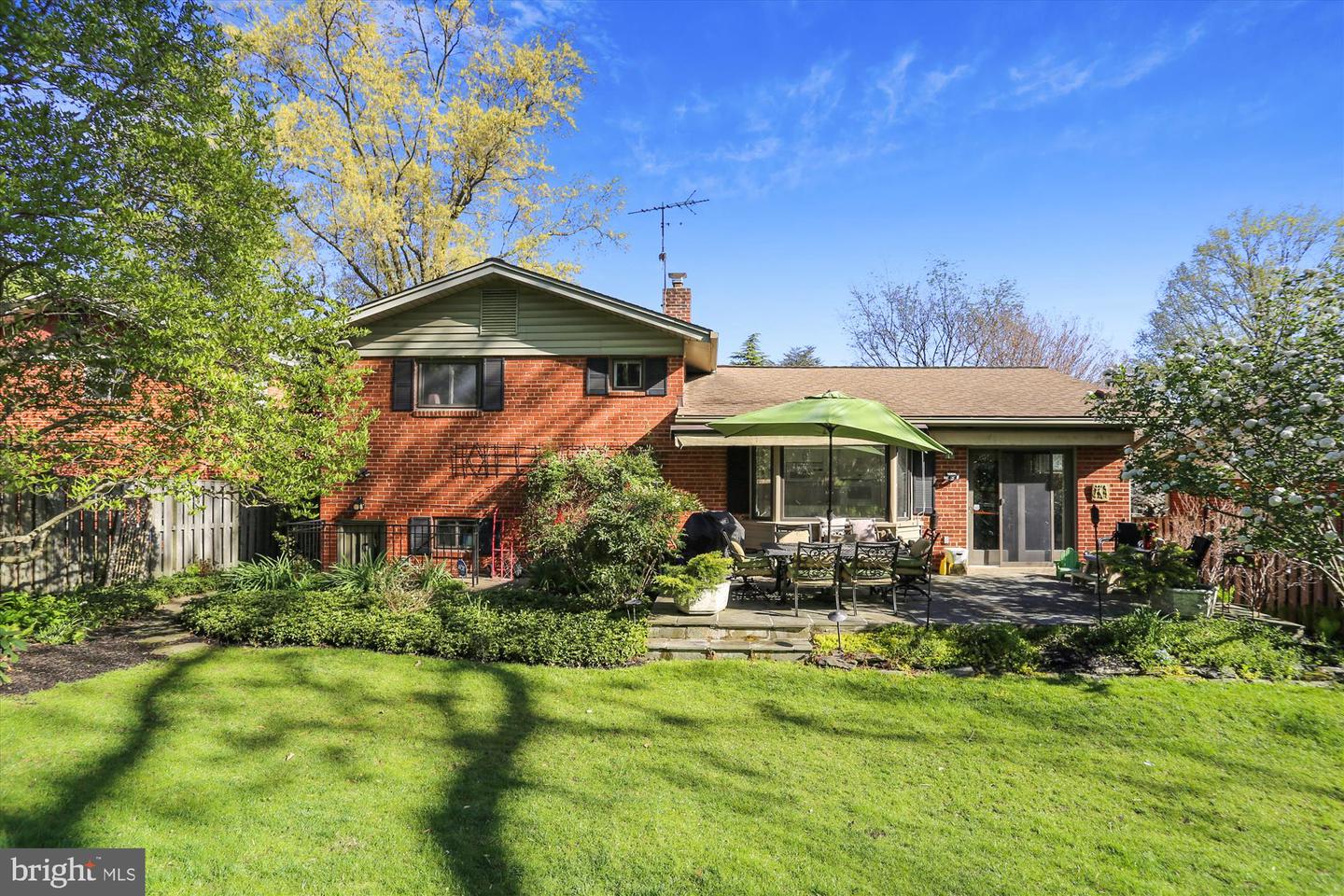 3908 MONTROSE DRIVEWAY