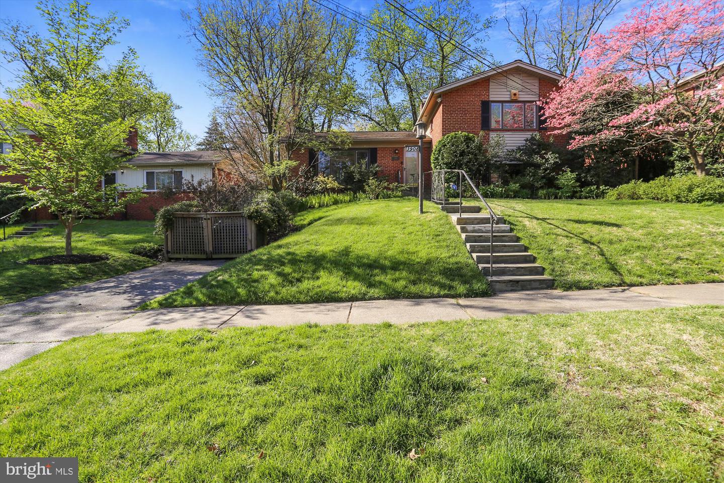 3908 MONTROSE DRIVEWAY