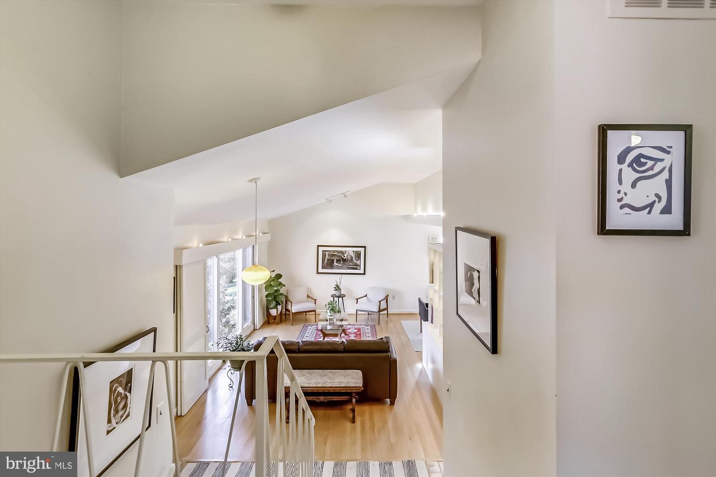 3908 MONTROSE DRIVEWAY