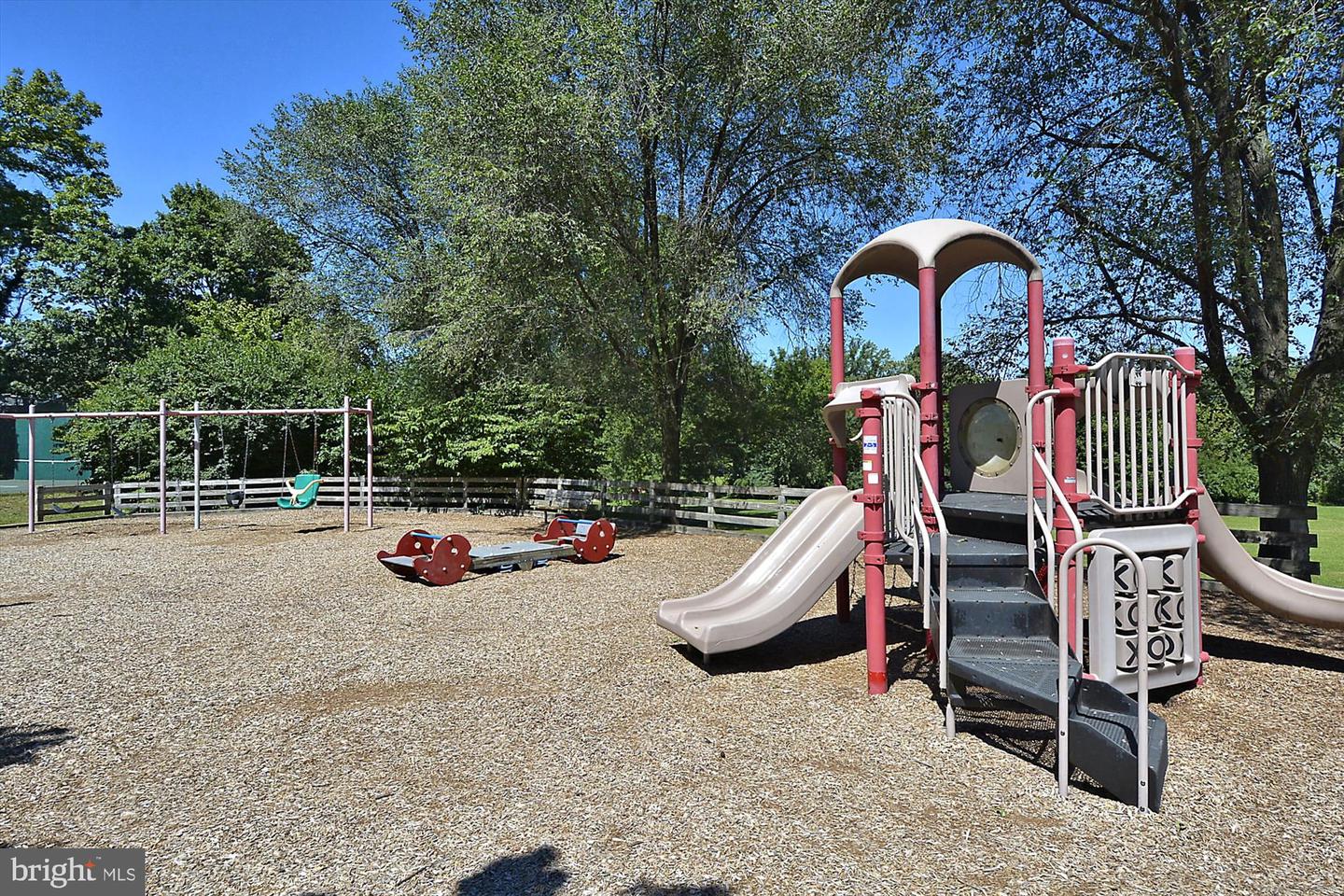 3908 MONTROSE DRIVEWAY