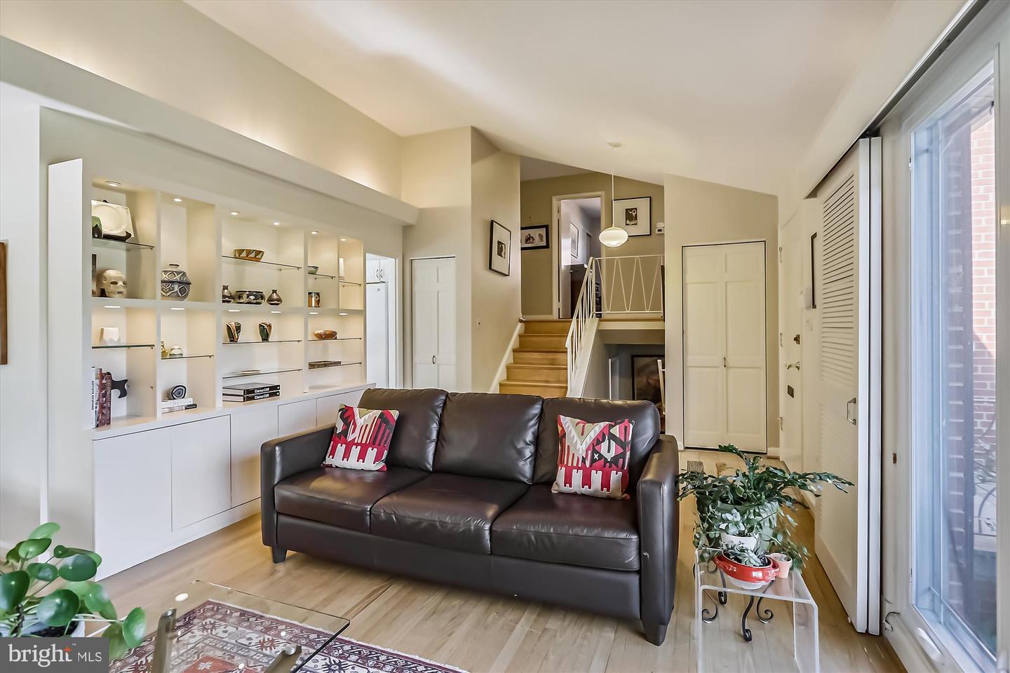 3908 MONTROSE DRIVEWAY