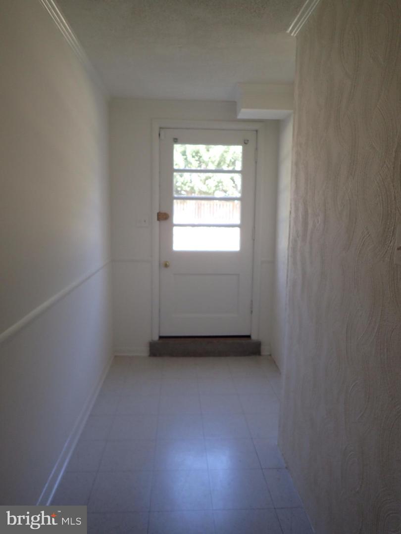 7515 GRANADA DRIVE