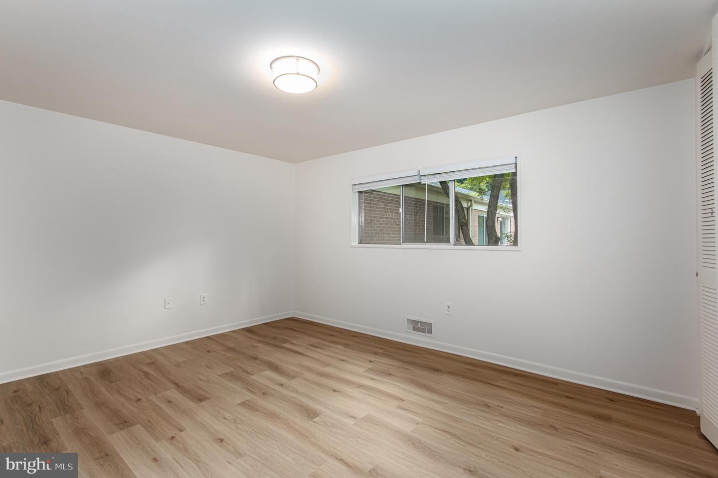 10670 WEYMOUTH STREET Unit: 204