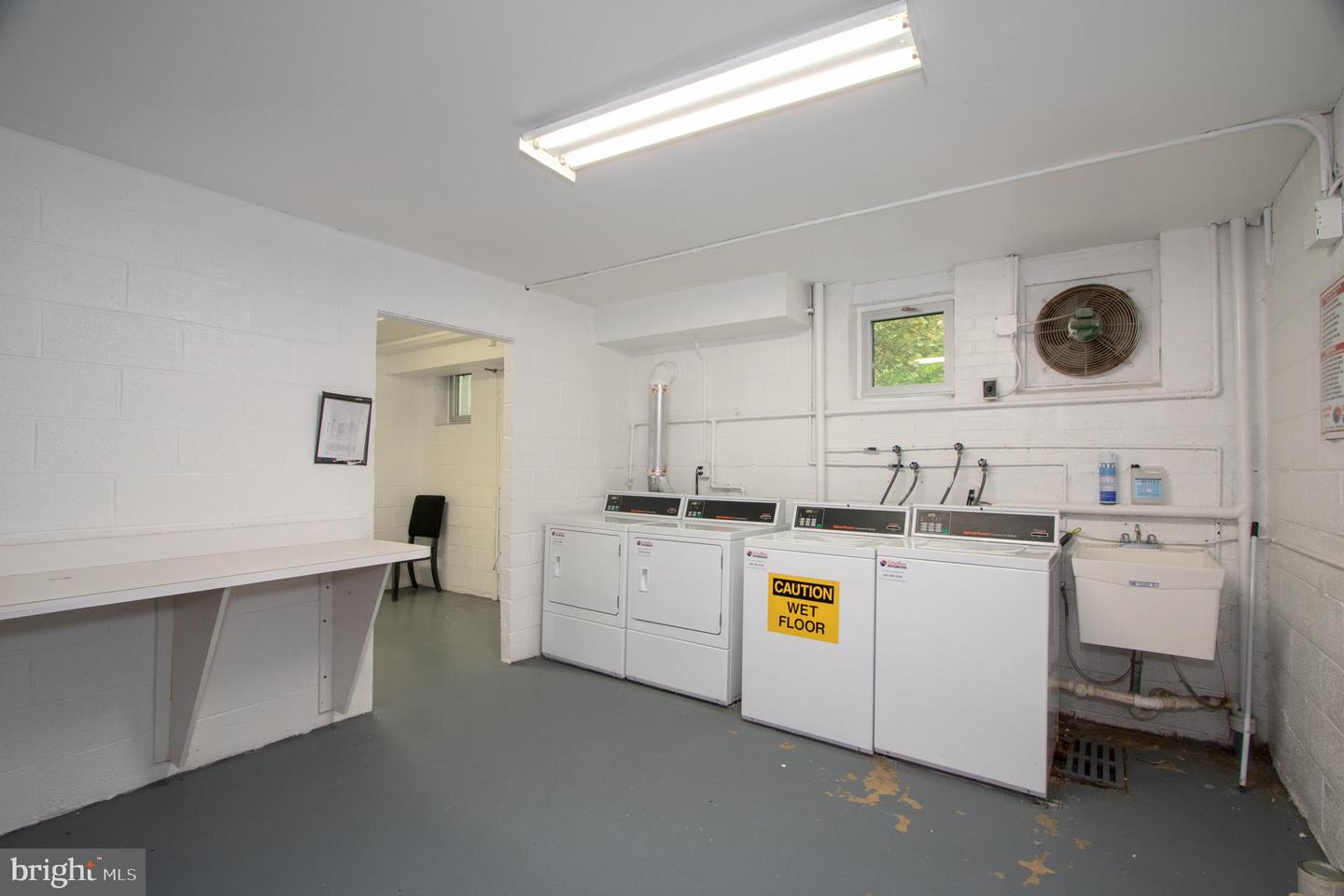 10670 WEYMOUTH STREET Unit: 204