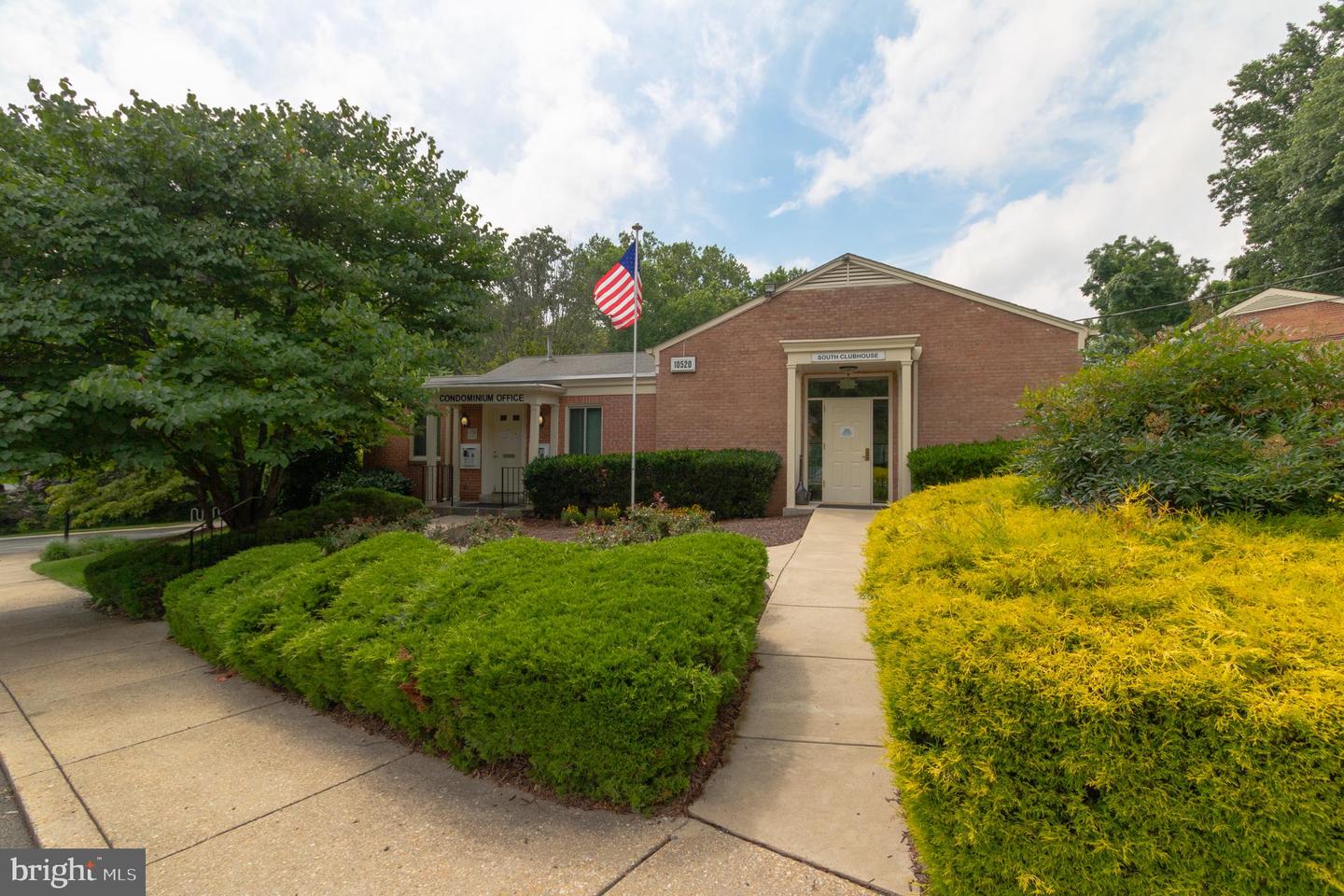 10670 WEYMOUTH STREET Unit: 204