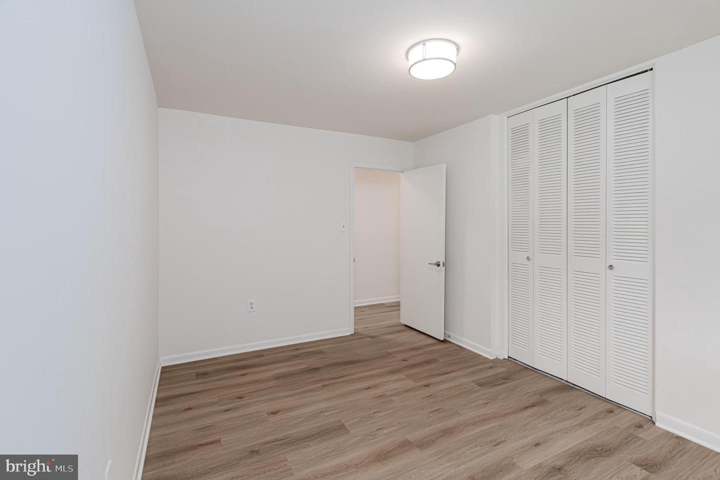 10670 WEYMOUTH STREET Unit: 204