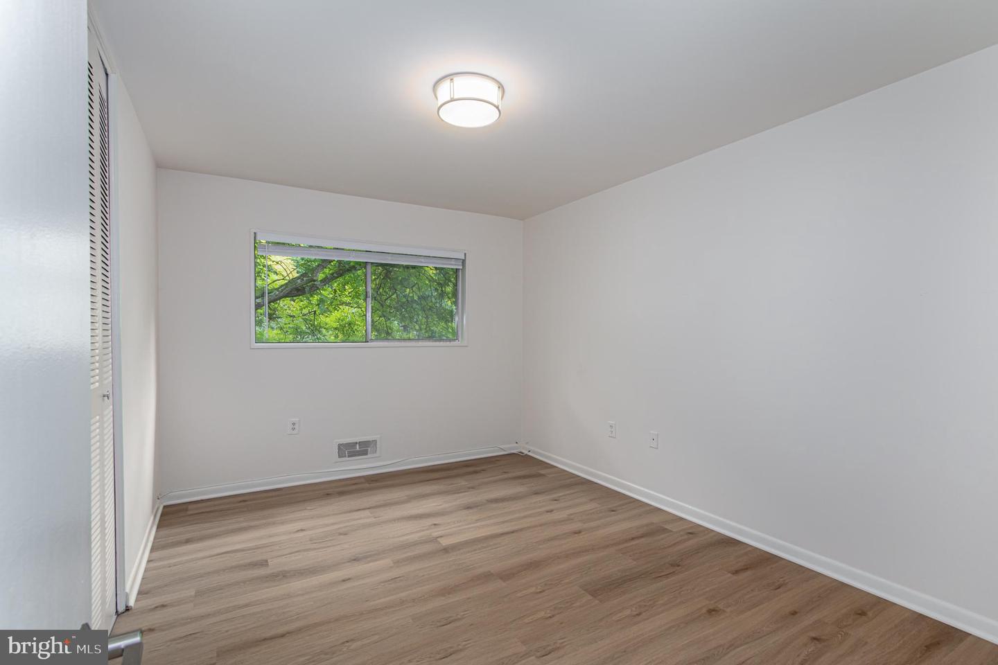 10670 WEYMOUTH STREET Unit: 204