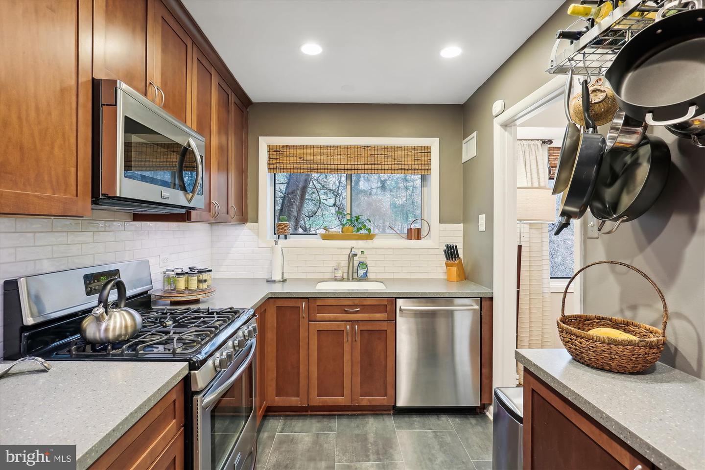10613 KENILWORTH AVENUE Unit: 103