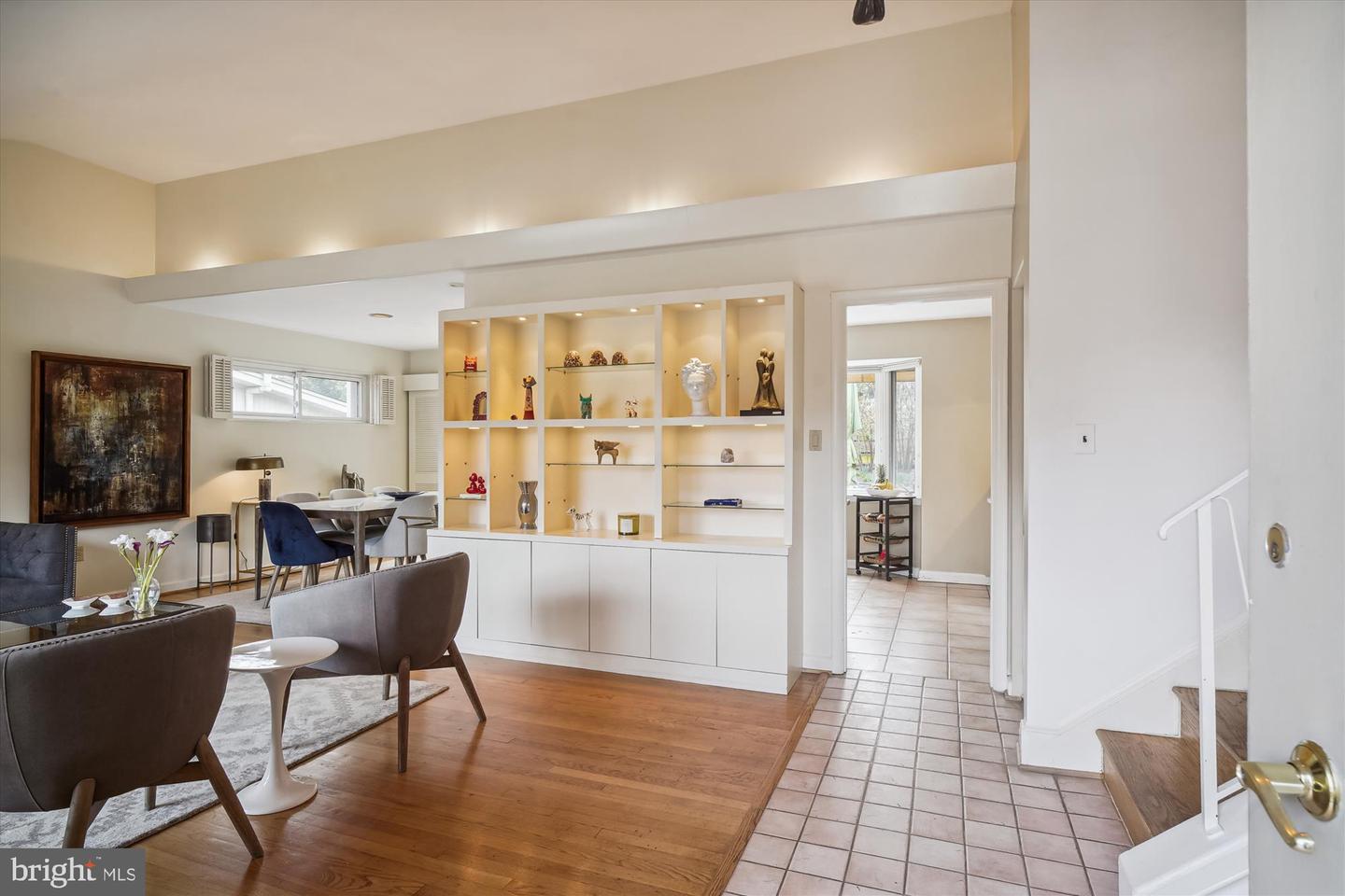 3809 MONTROSE DRIVEWAY