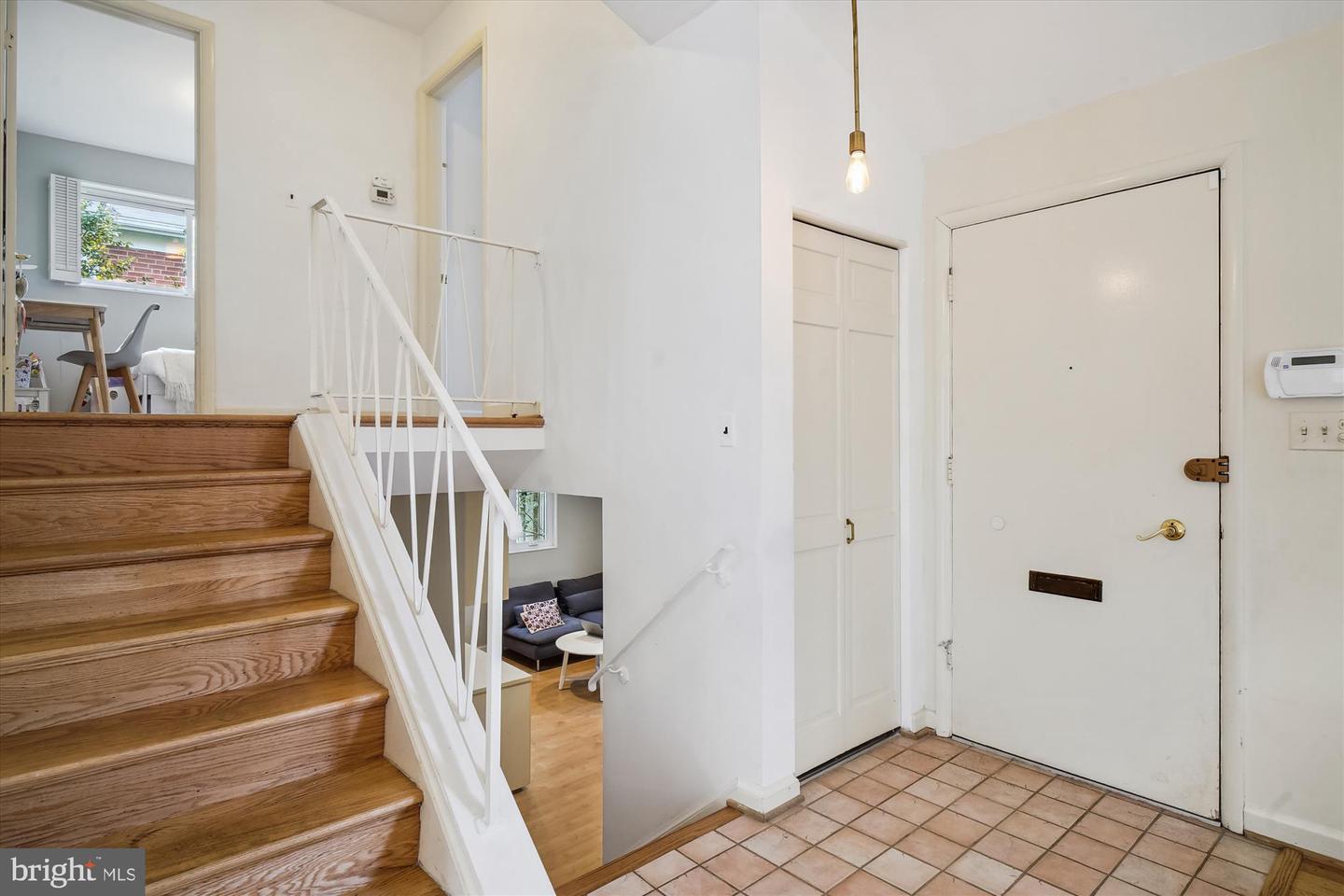 3809 MONTROSE DRIVEWAY