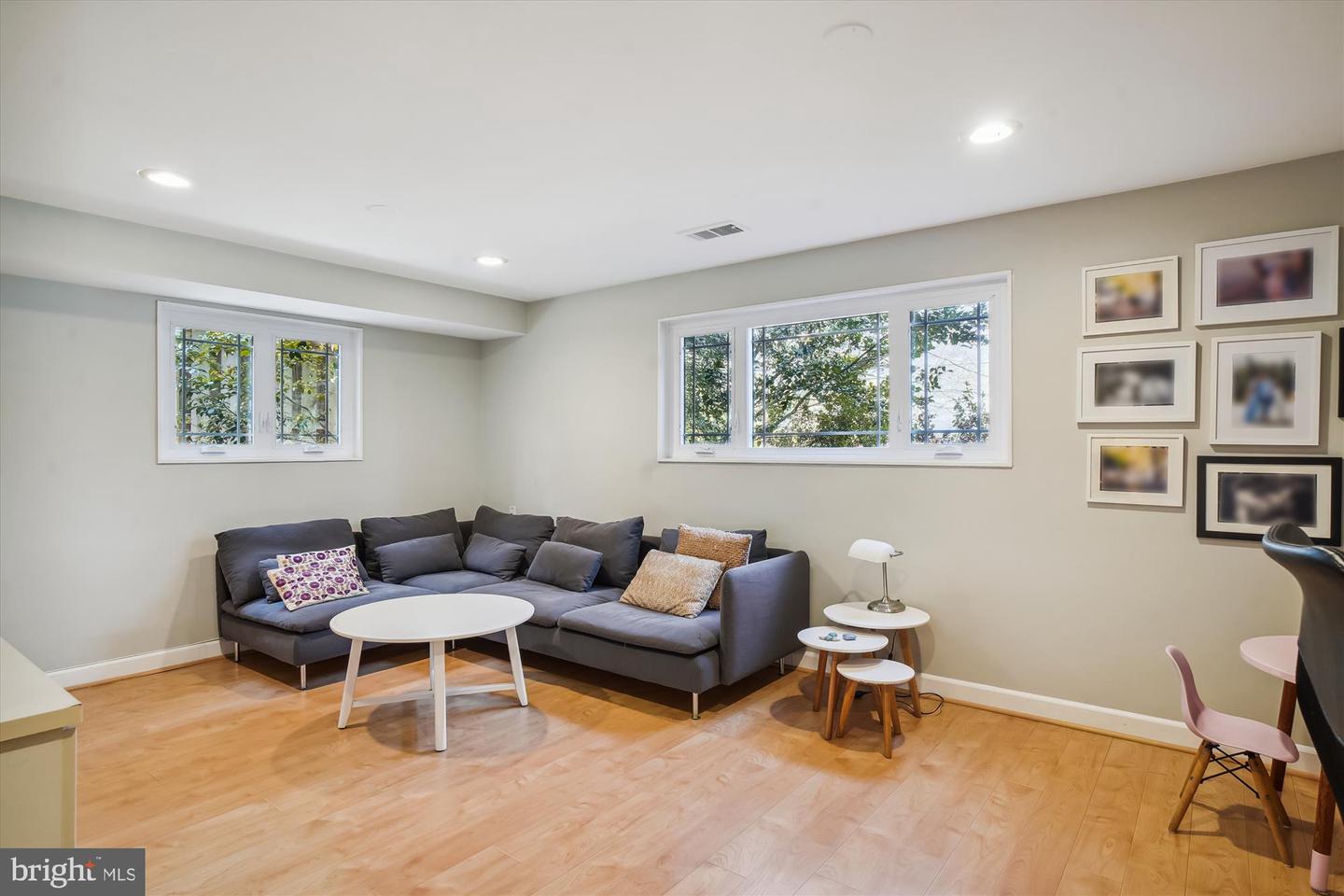 3809 MONTROSE DRIVEWAY