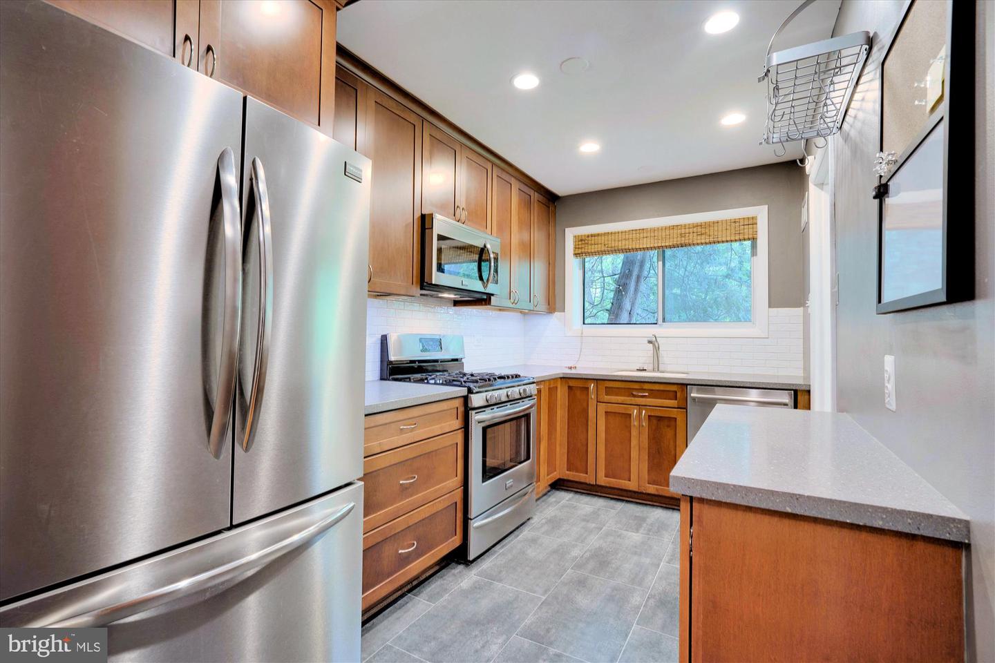 10613 KENILWORTH AVENUE Unit: 103