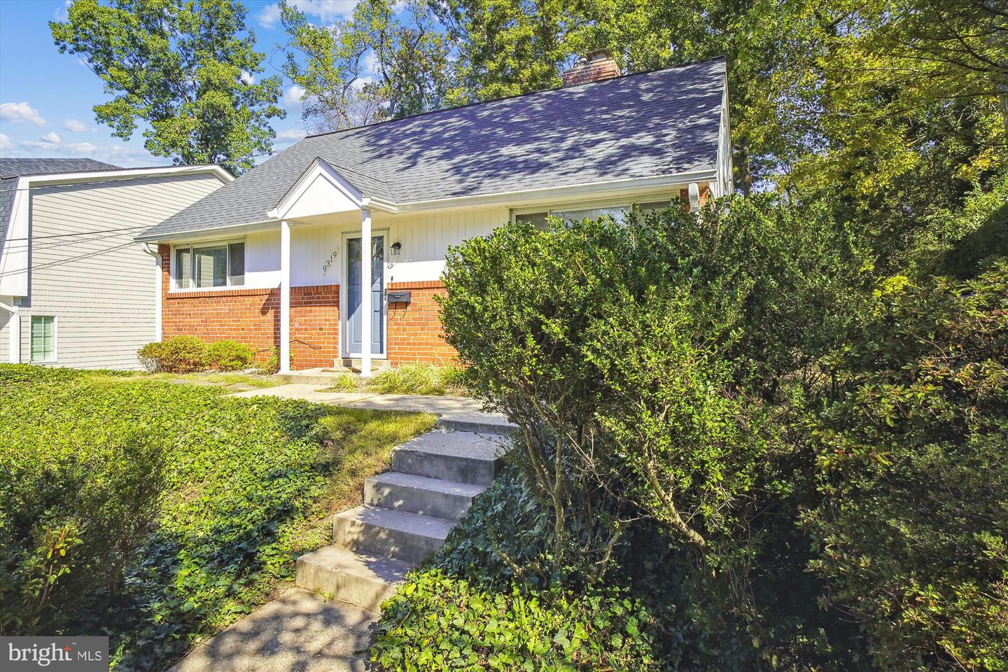 9319 Adelaide DRIVE