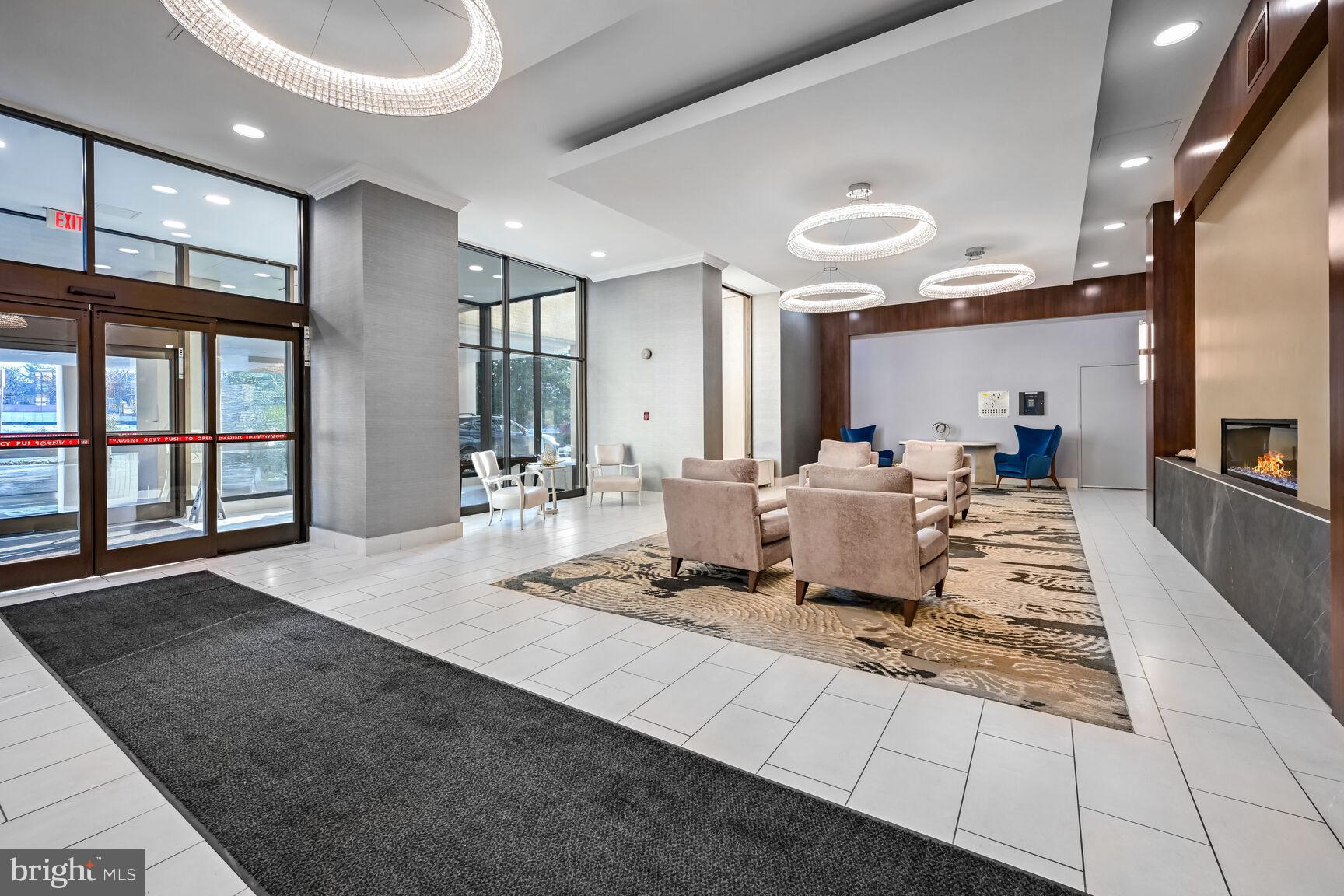 4515 WILLARD AVE #1217S