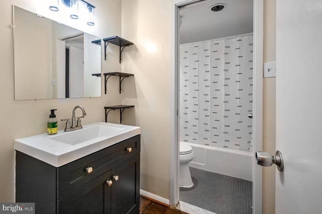 4515 WILLARD AVE #1217S