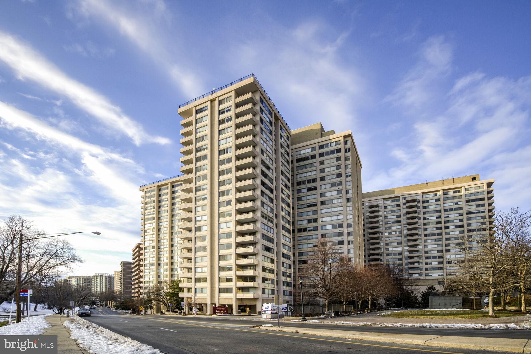 4515 WILLARD AVE #1217S