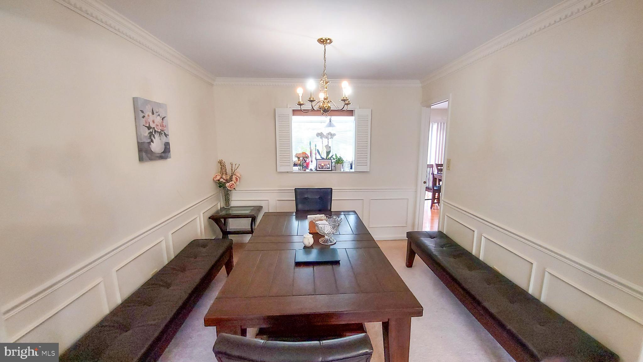 1951 HICKORY HILL LN