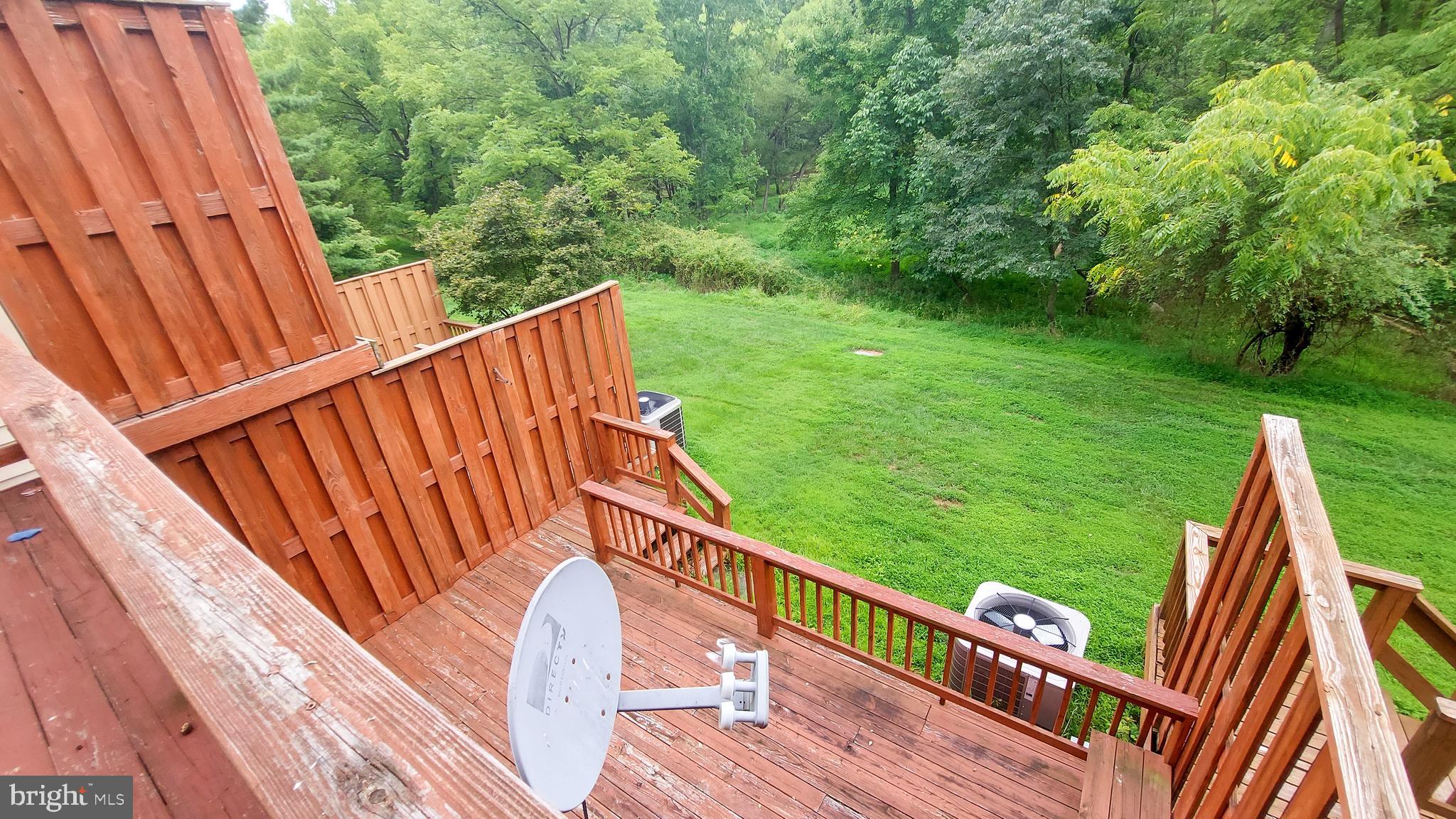 1951 HICKORY HILL LN