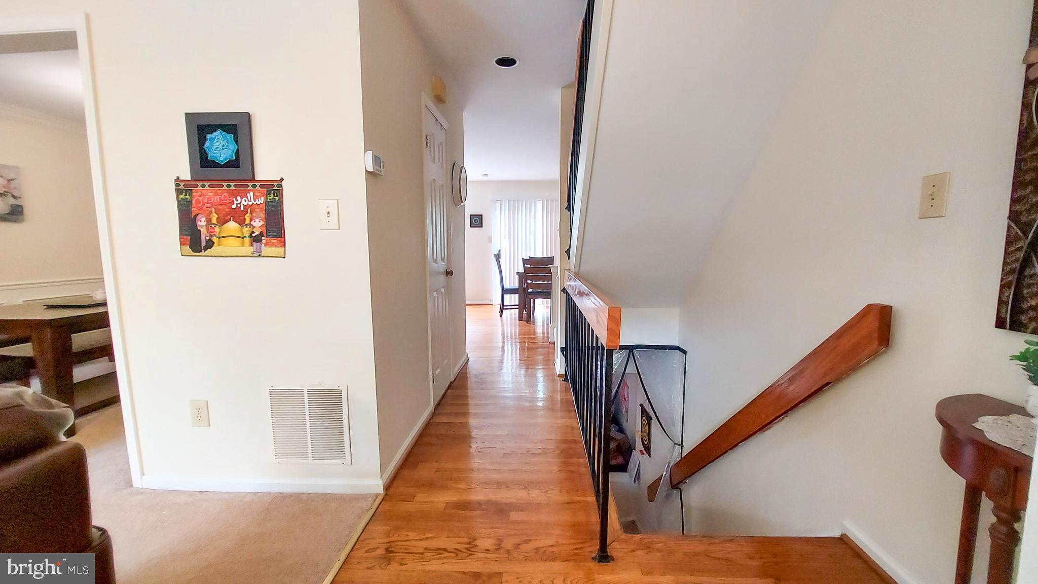 1951 HICKORY HILL LN