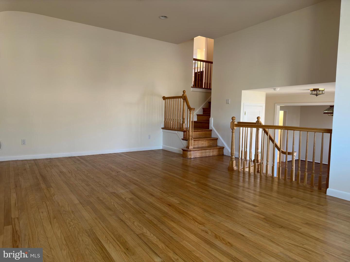 8713 RAYBURN RD