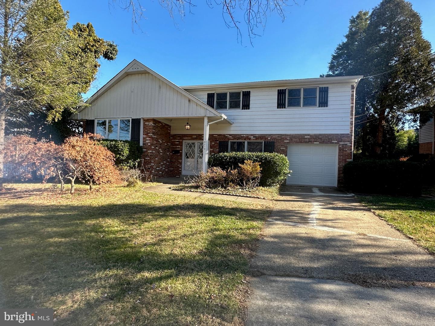 8713 RAYBURN RD