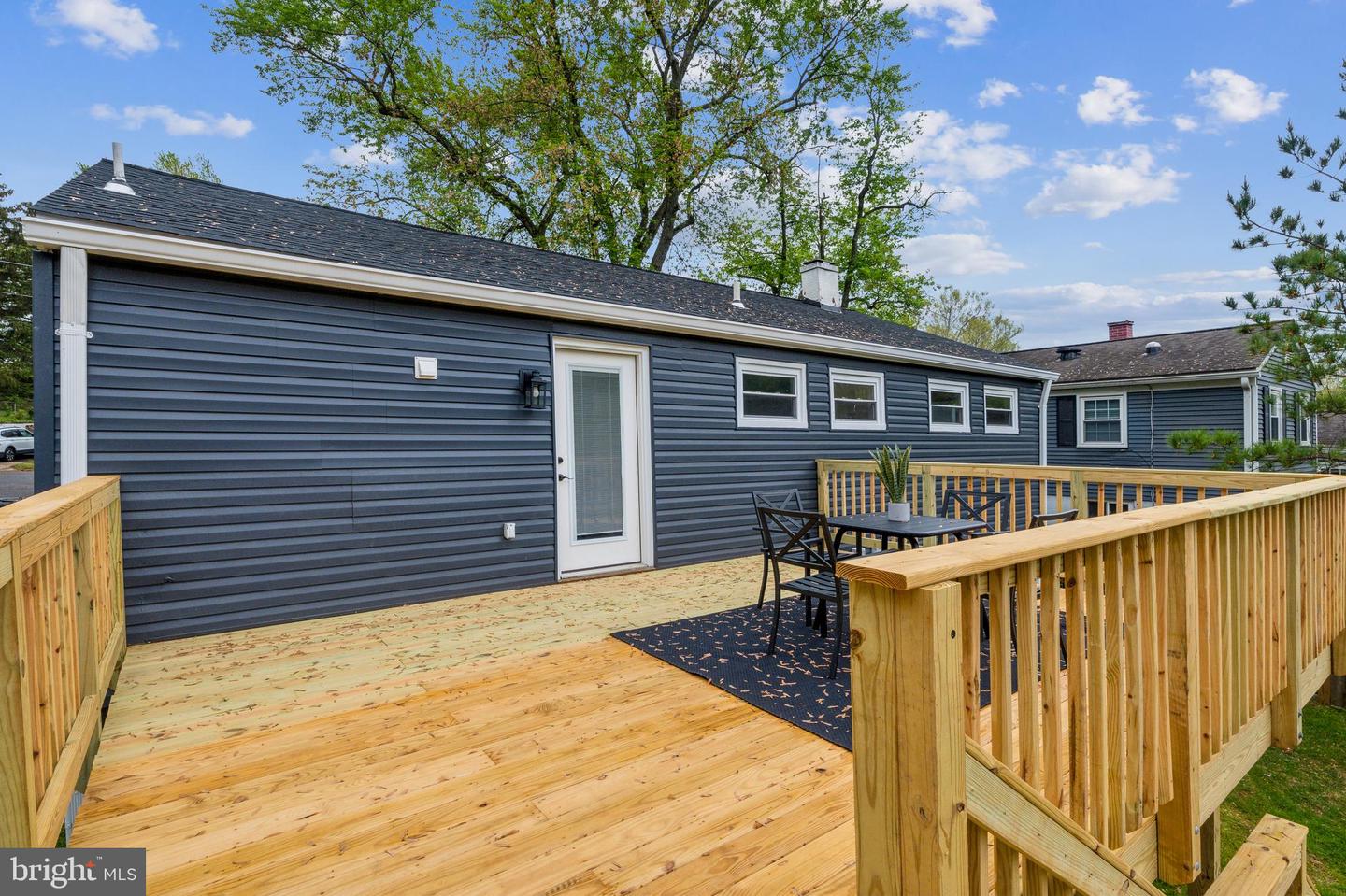 814 Burdette Rd