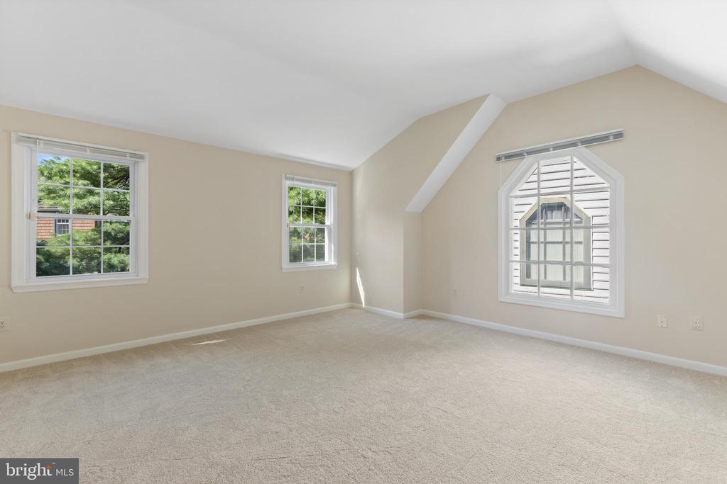 208 BRISTOL DOWNS DRIVE