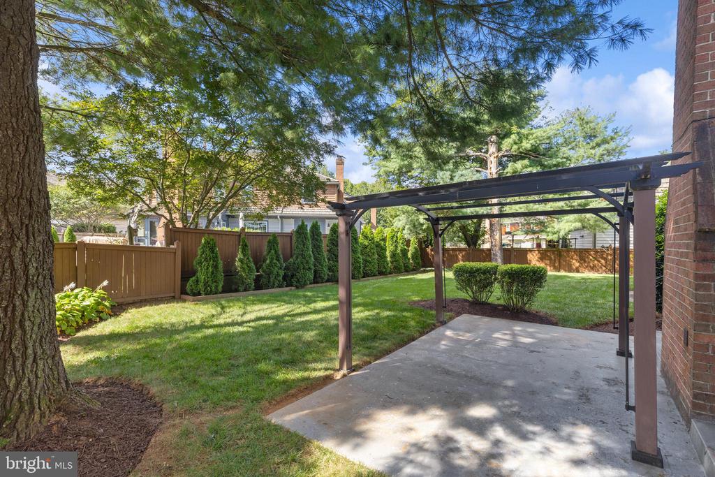208 BRISTOL DOWNS DRIVE