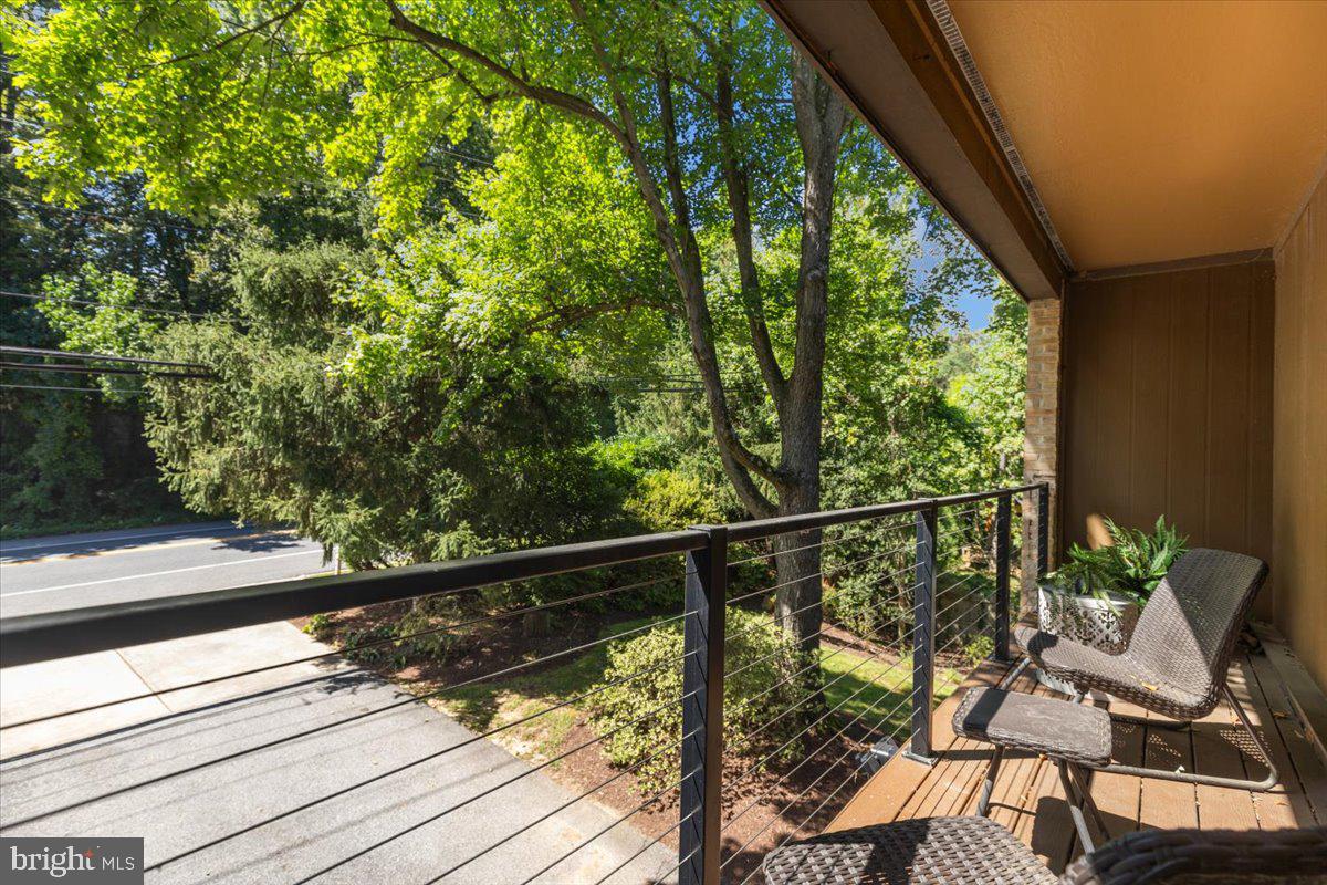 9411 FERNWOOD ROAD