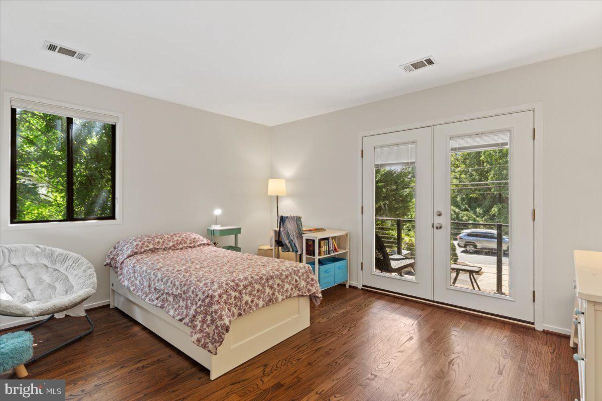 9411 FERNWOOD ROAD