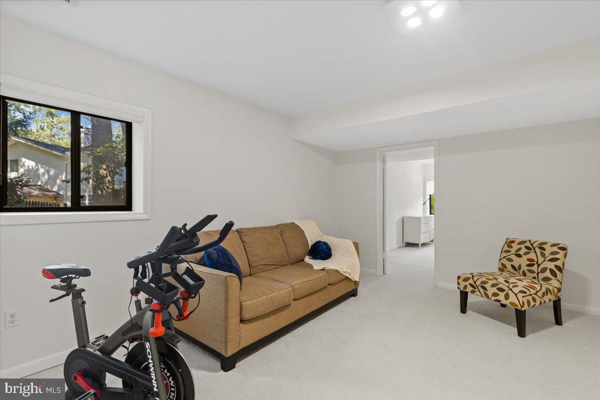 9411 FERNWOOD ROAD