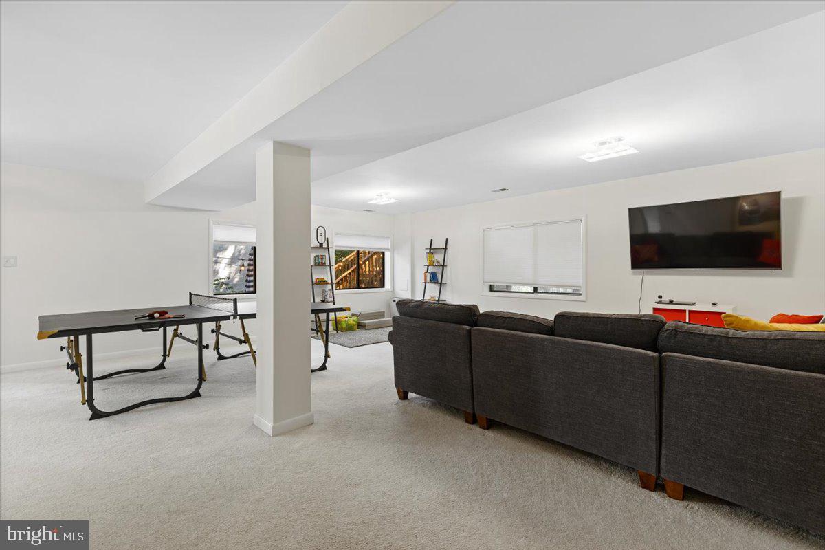 9411 FERNWOOD ROAD