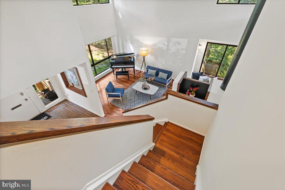 9411 FERNWOOD ROAD