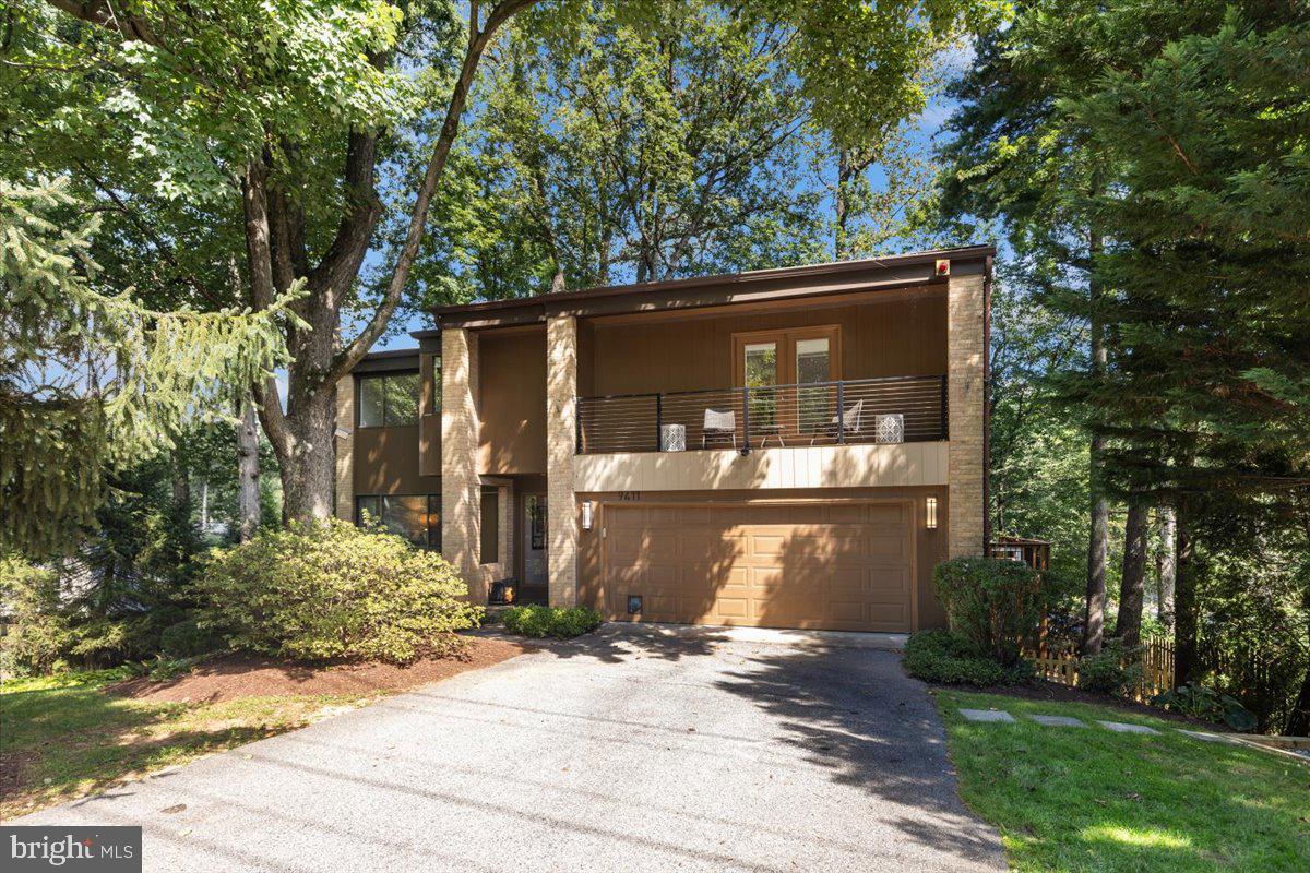 9411 FERNWOOD ROAD