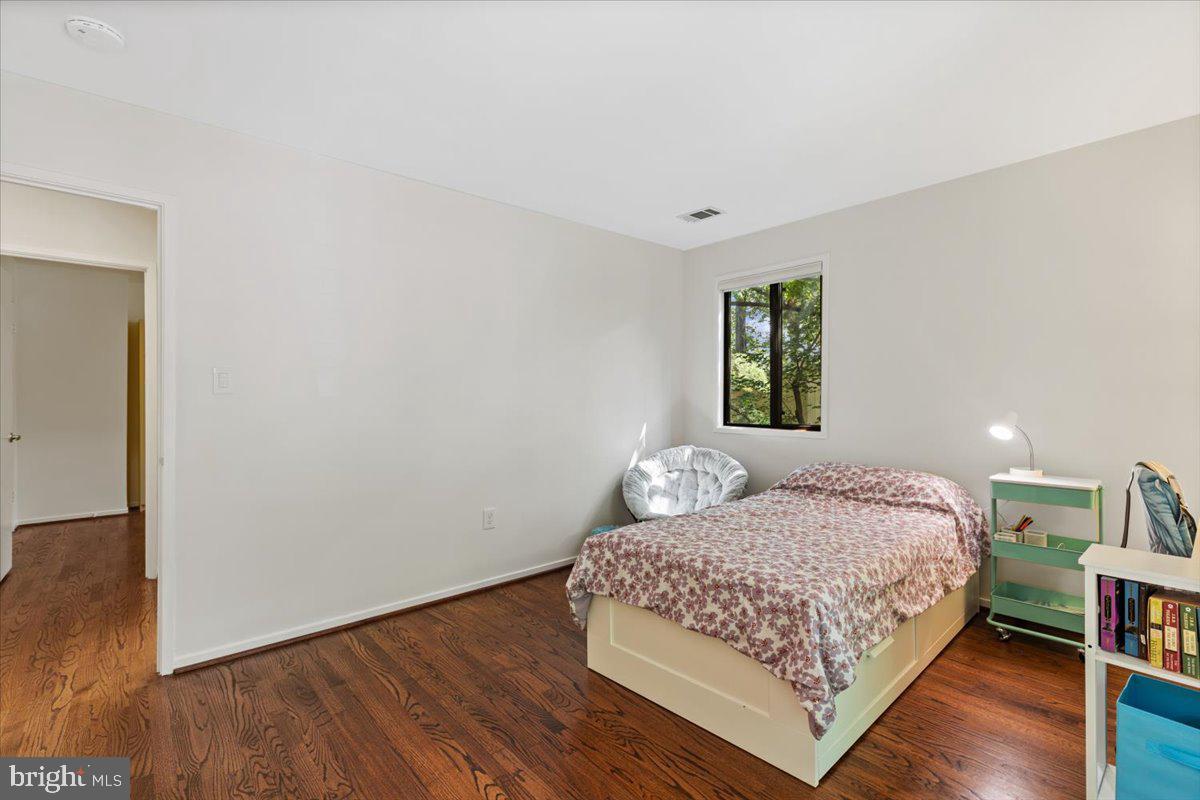 9411 FERNWOOD ROAD