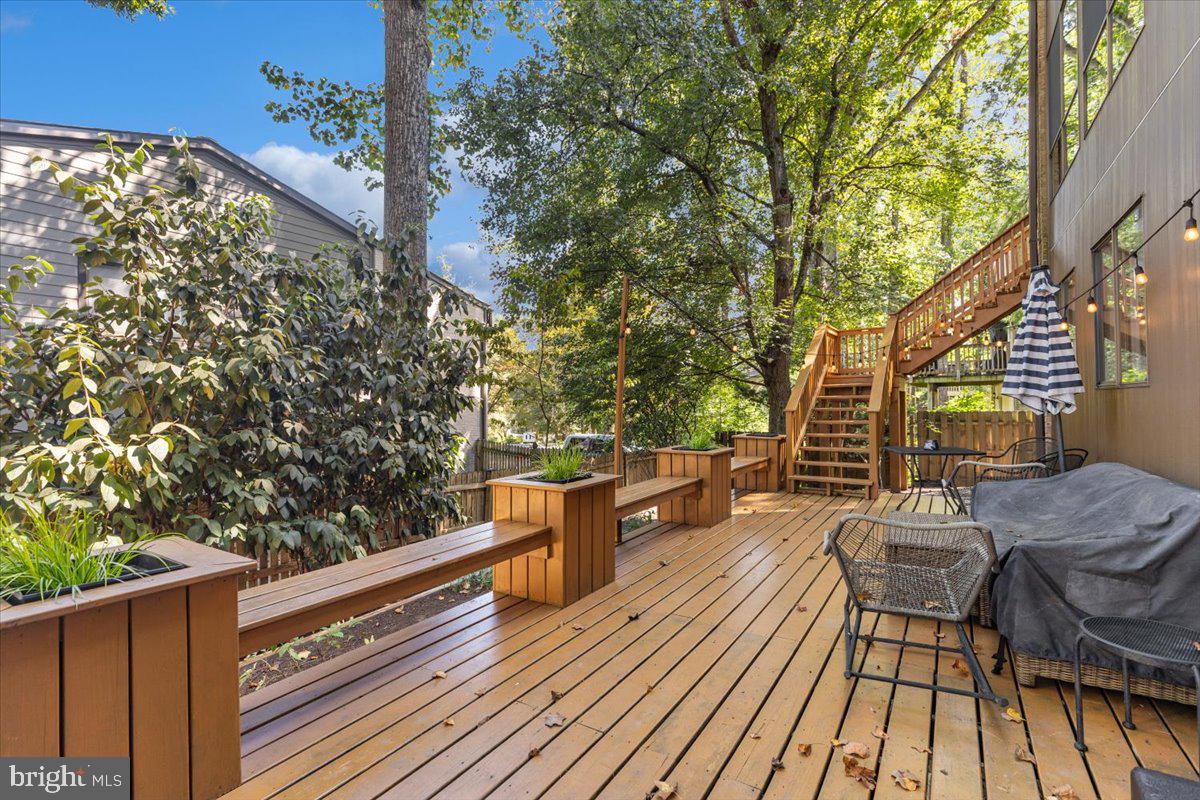 9411 FERNWOOD ROAD