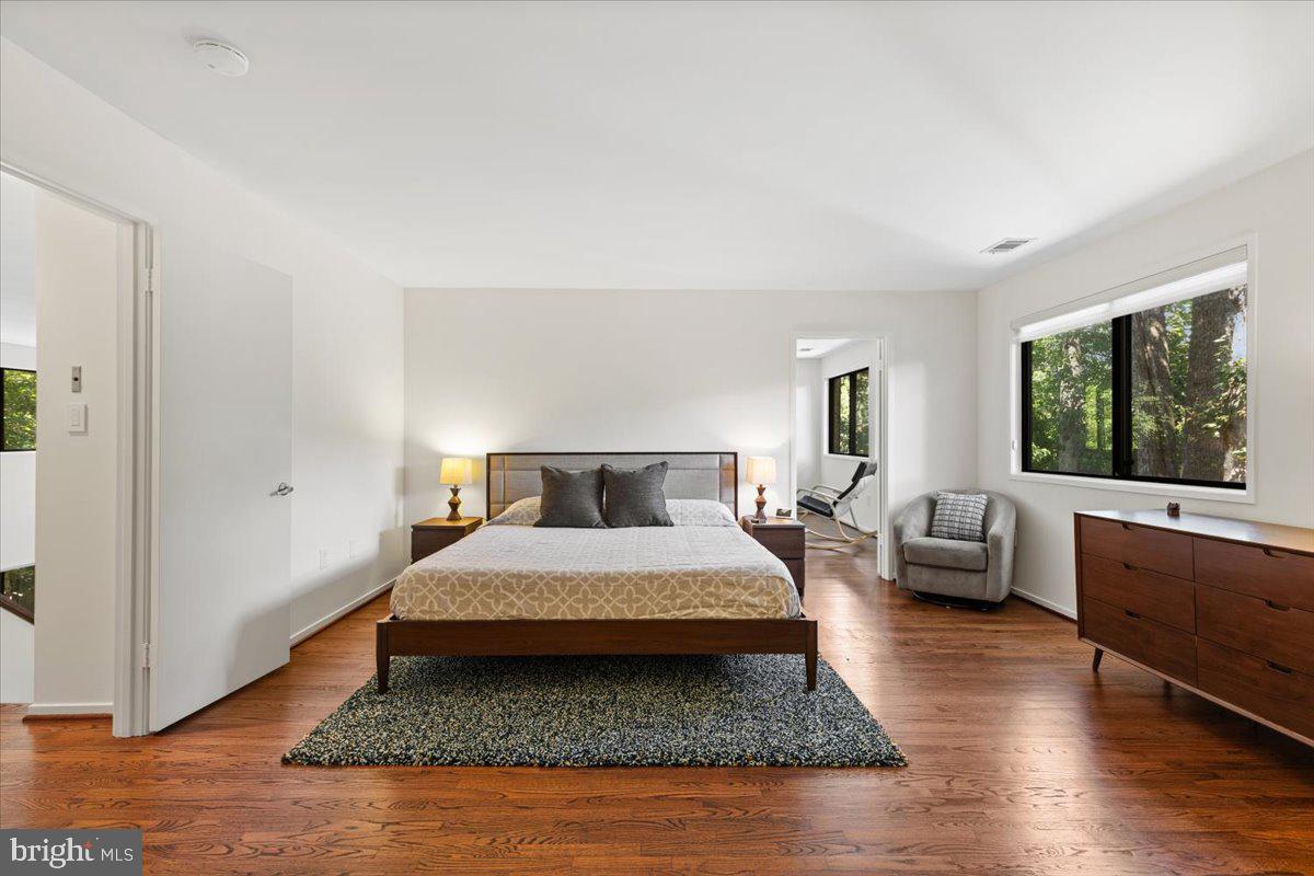 9411 FERNWOOD ROAD