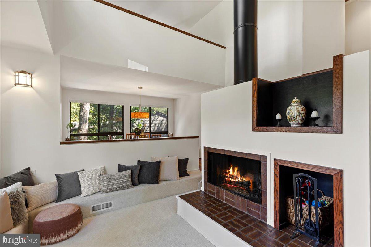 9411 FERNWOOD ROAD