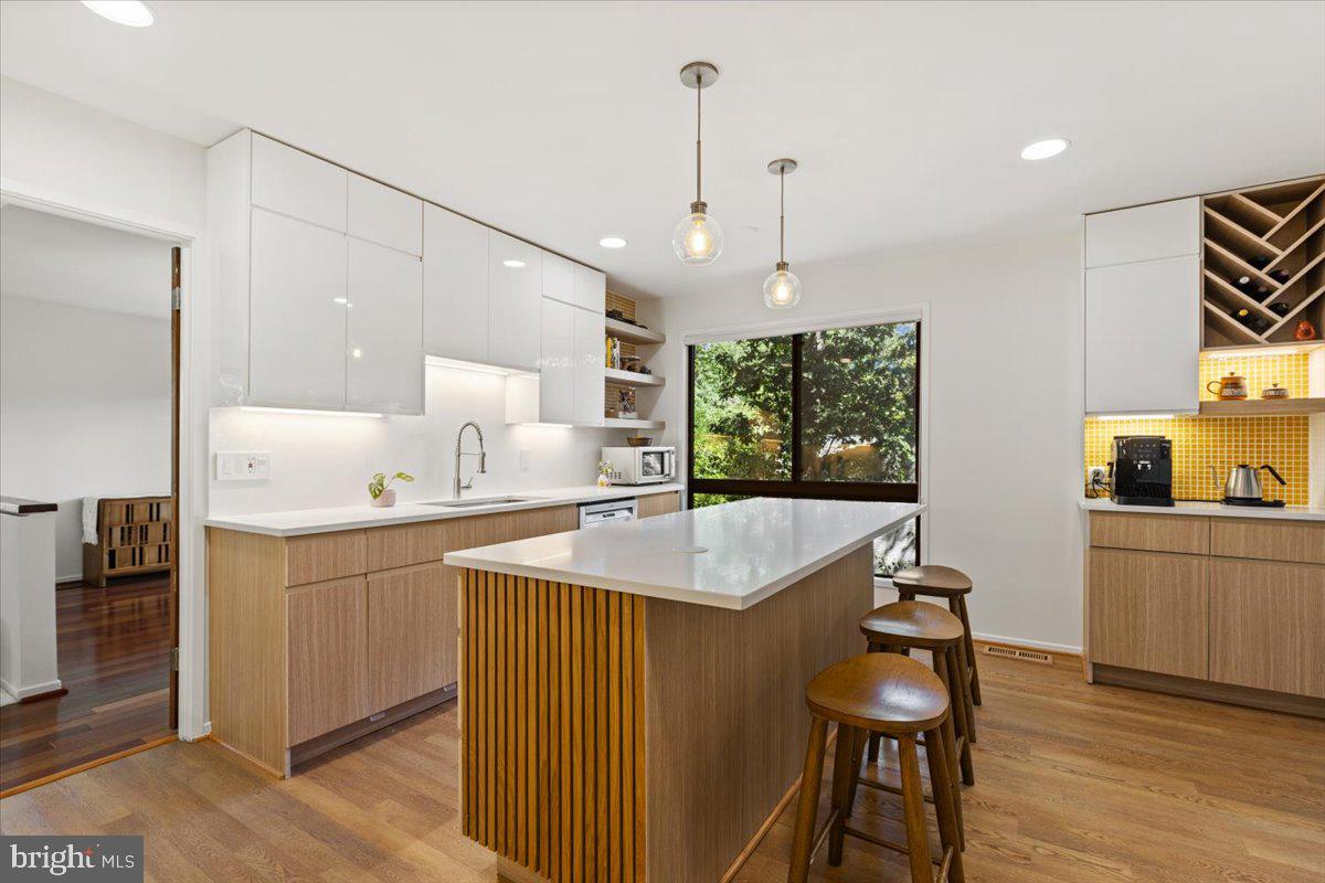9411 FERNWOOD ROAD