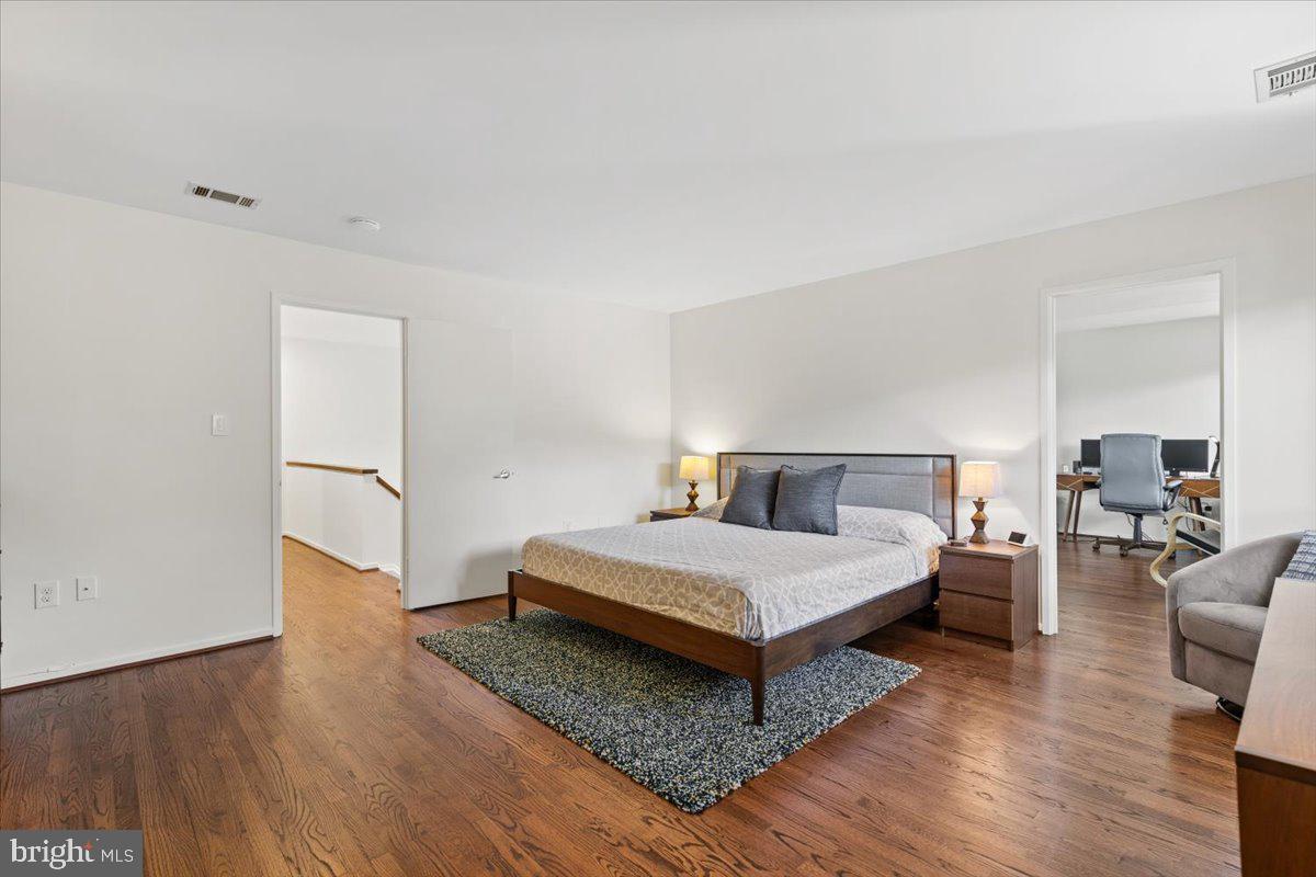 9411 FERNWOOD ROAD